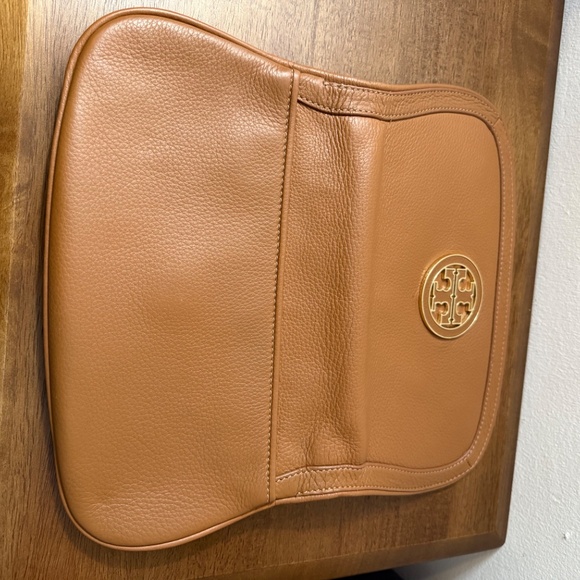 Tory Burch Amanda Crossbody Purse - Picture 6 of 9